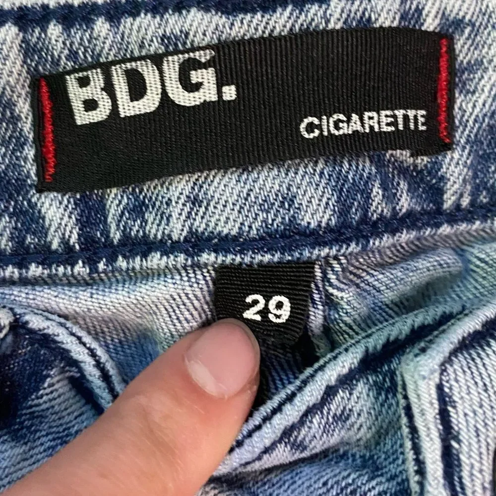 BDG Light Acid Wash Cigarette Skinny Jeans - Picture 7 of 8